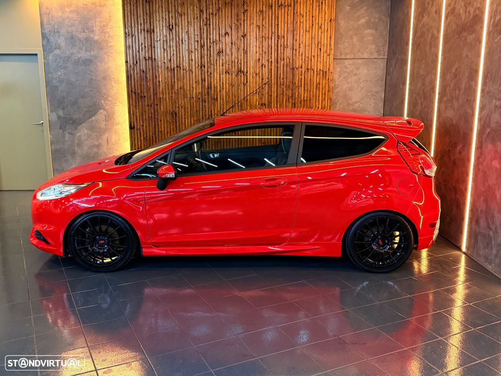 Ford Fiesta 1.6 EcoBoost c/ Pack Pele Desportiva ST - 2