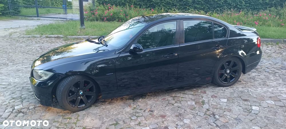 BMW Seria 3 320i - 3