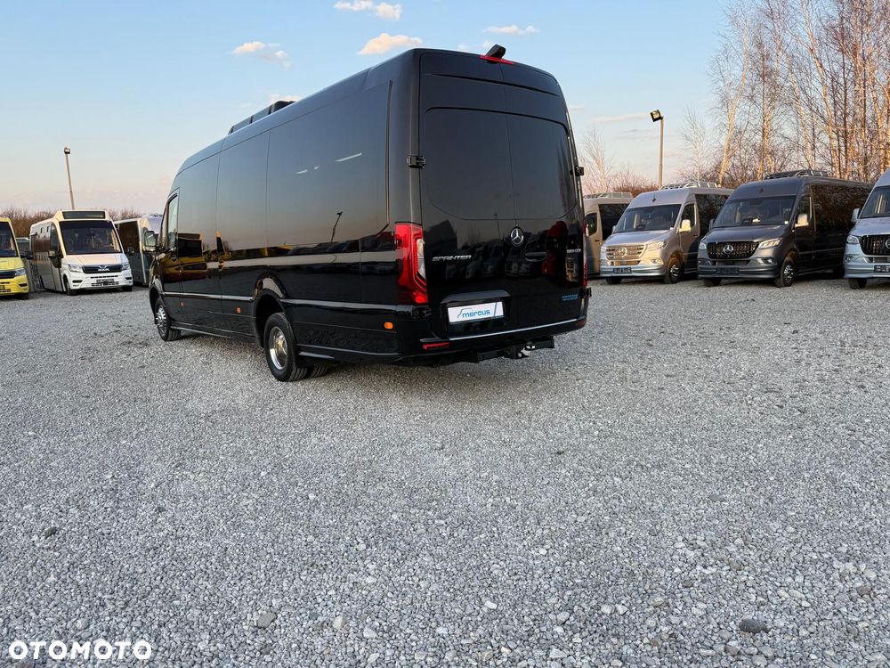 Mercedes-Benz Sprinter 519 - 17