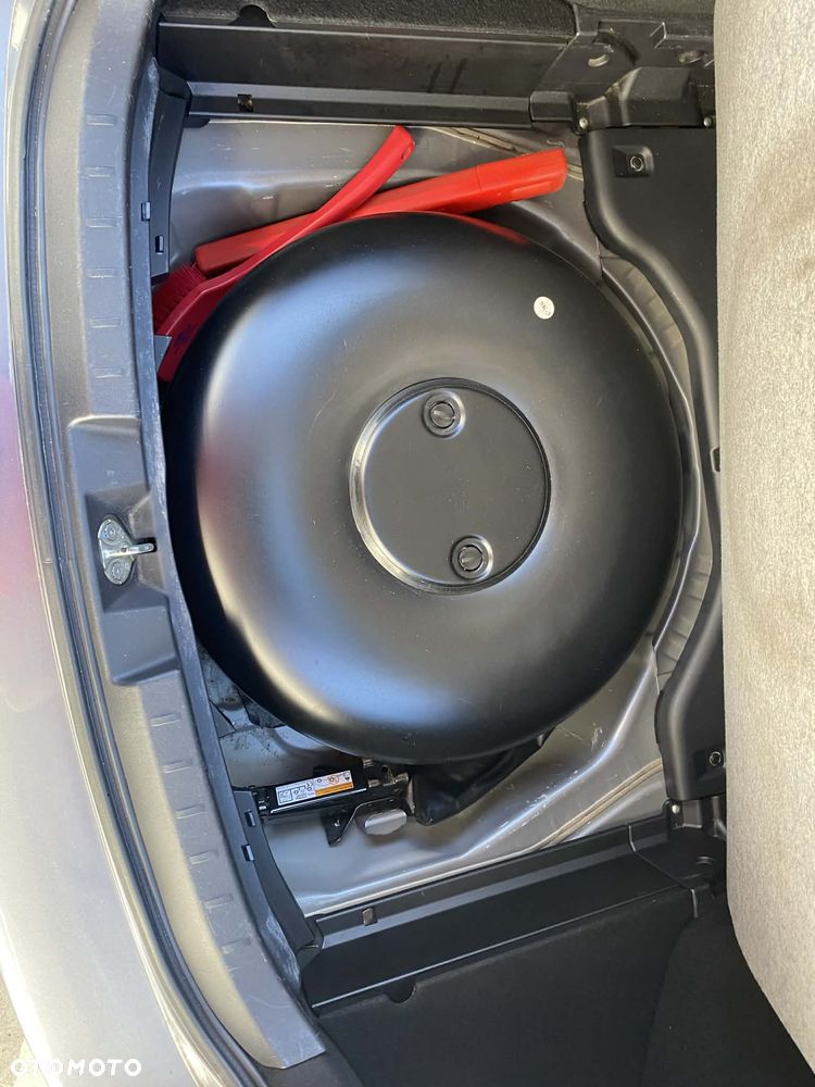 Mitsubishi Lancer 1.8 Inform LPG - 16