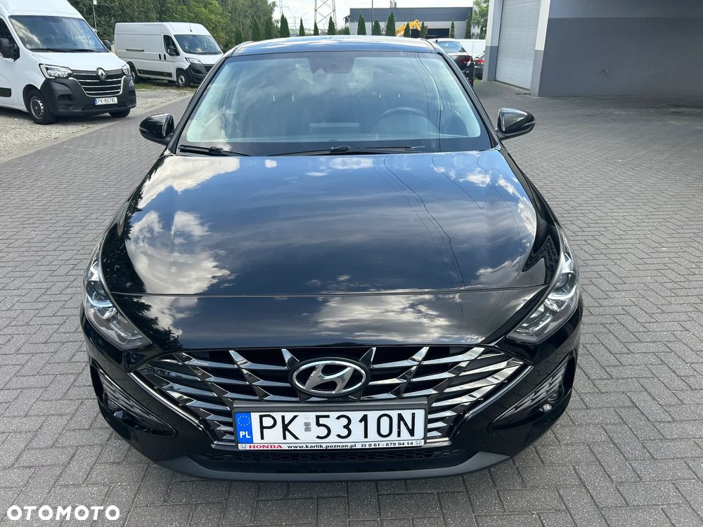 Hyundai i30 1.6 D Comfort - 12