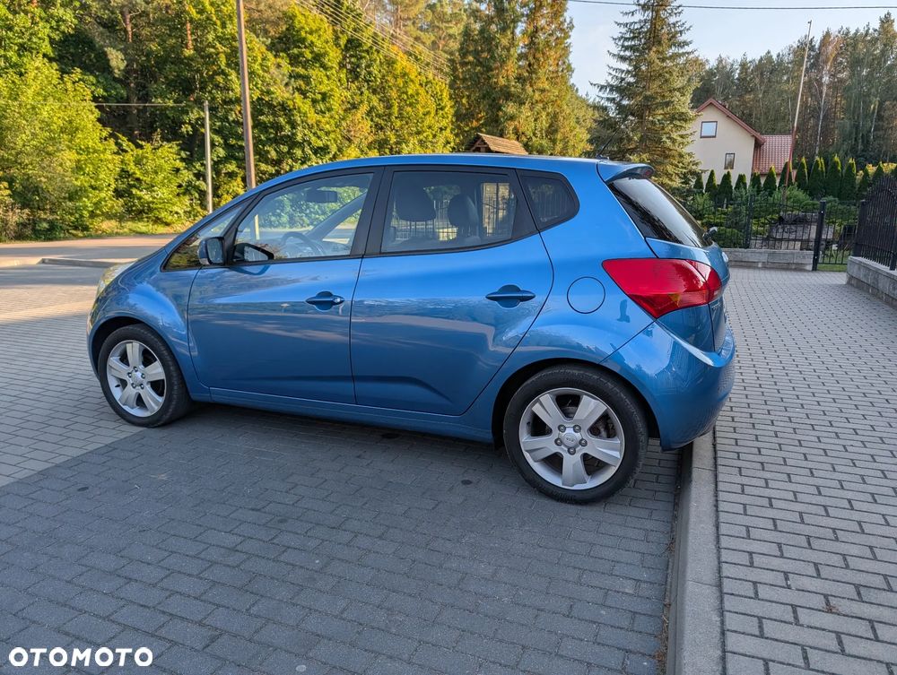 Kia Venga 1.6 L - 14