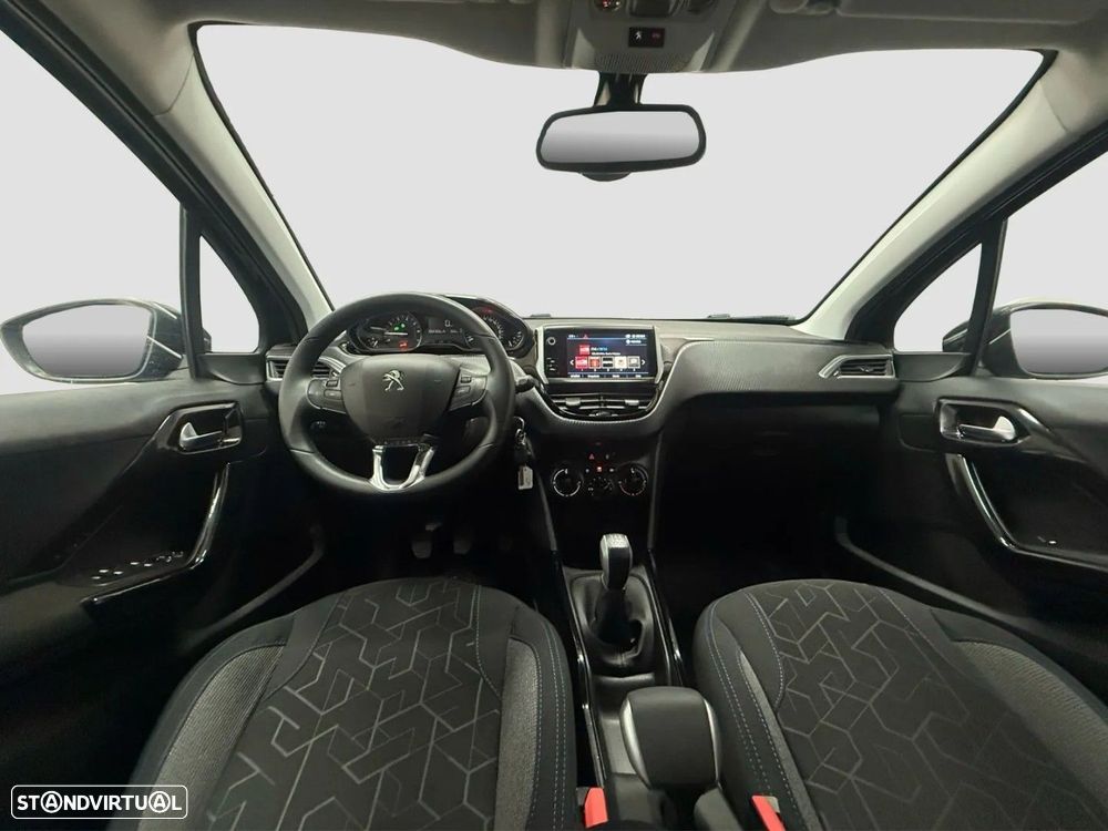 Peugeot 2008 1.2 PureTech Style - 12