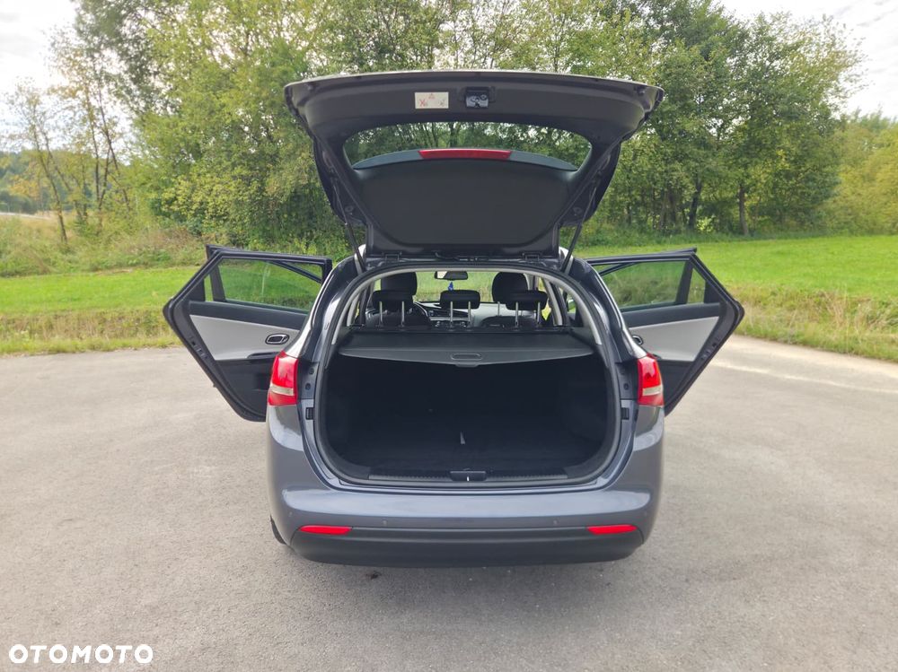 Kia Ceed - 26