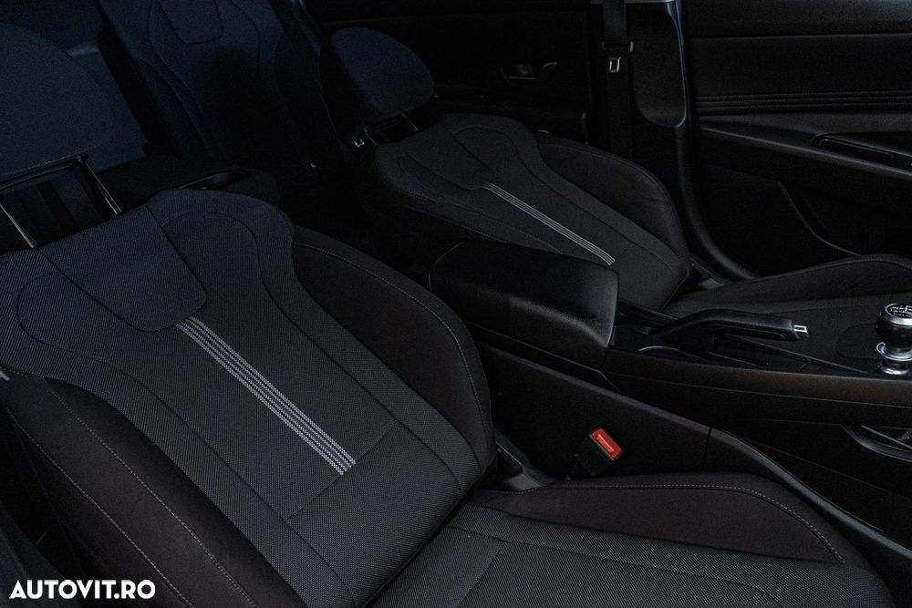 Hyundai Elantra 1.6 l 123 CP 6MT Highway - 30