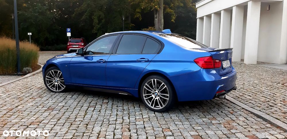 BMW Seria 3 335i xDrive - 1