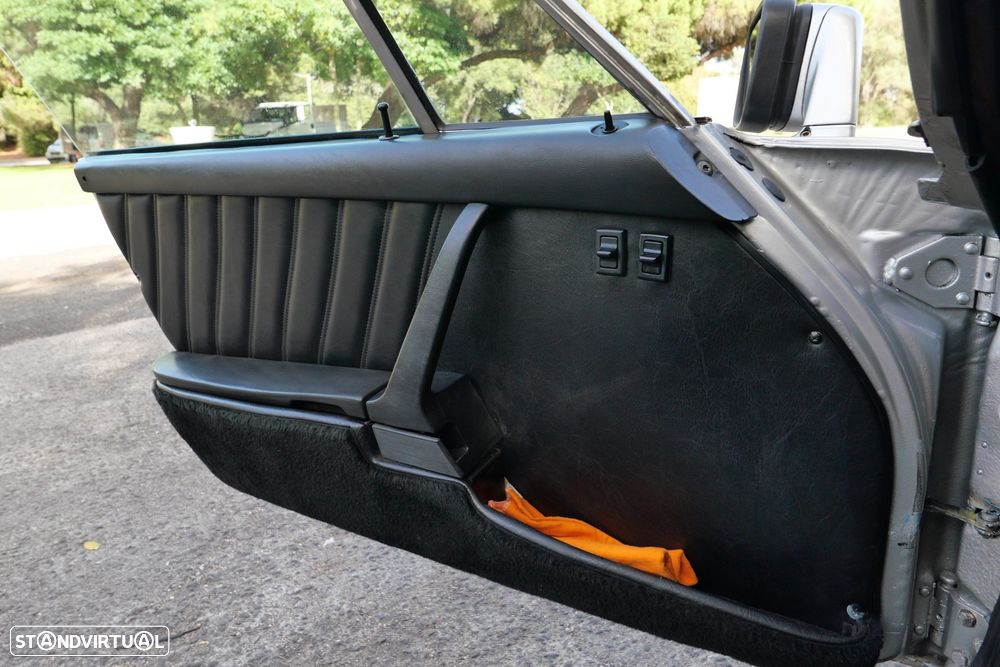 Porsche 911 Série G - 27