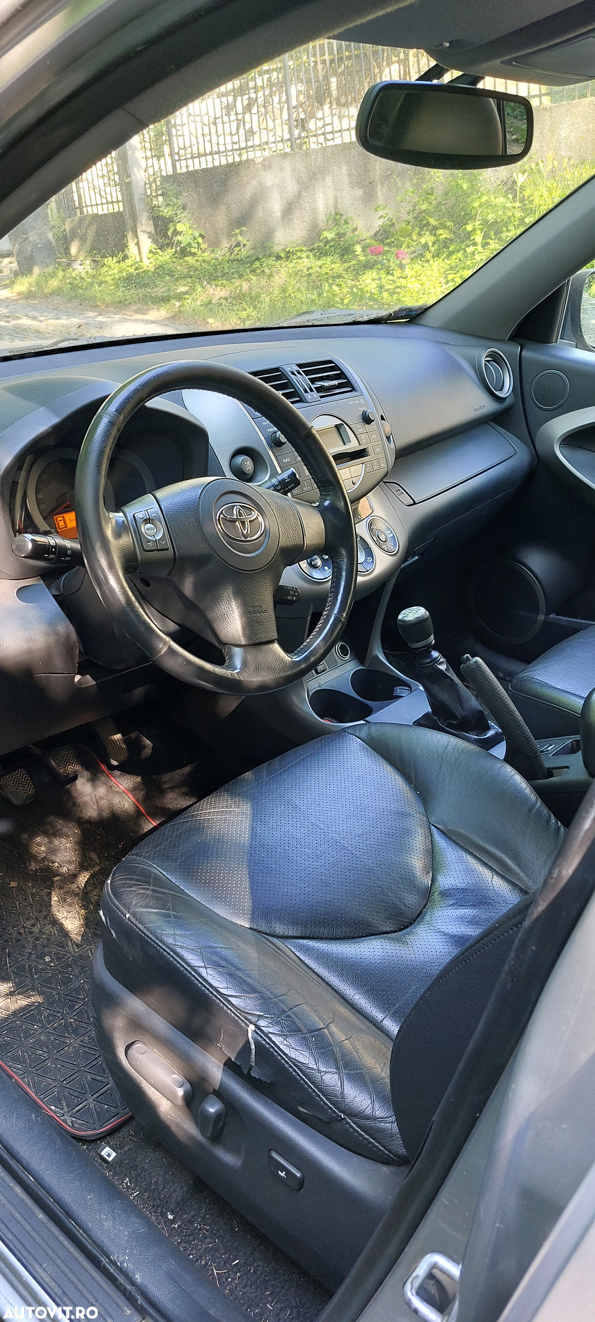 Toyota RAV4 - 3