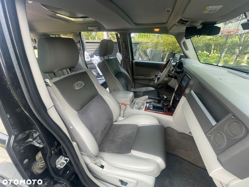 Jeep Commander 5.7 V8 Overland - 15