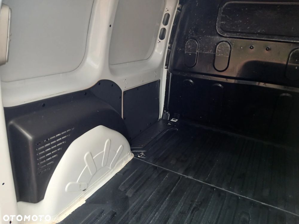 Renault KANGOO - 7