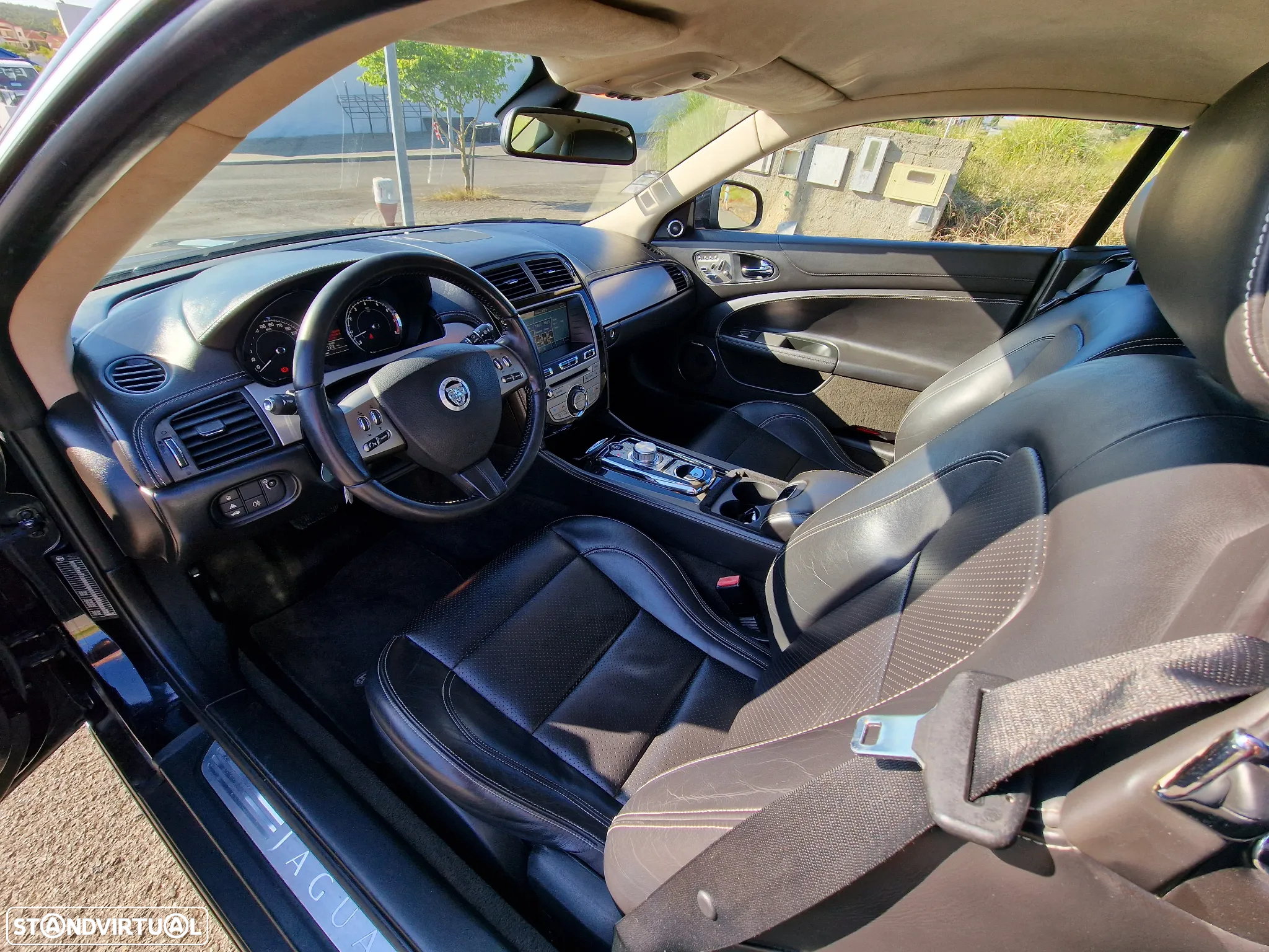 Jaguar XK 5.0 V8 Coupé Portfolio - 13