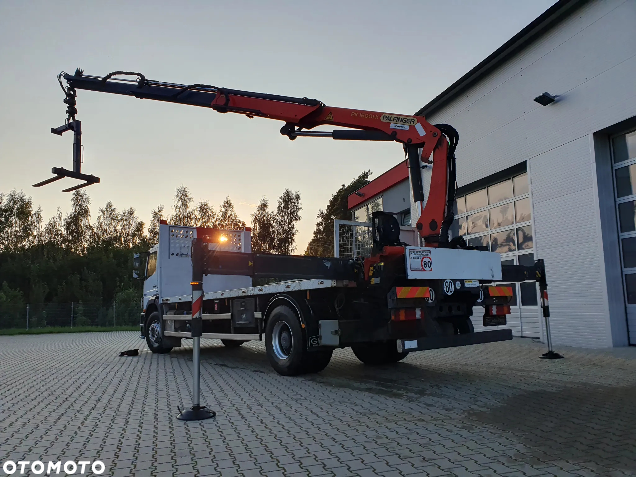 Mercedes-Benz axor - 9