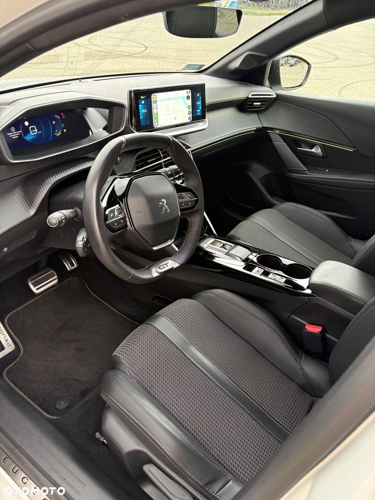 Peugeot 208 GT - 9