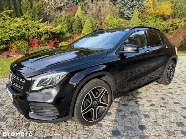 Mercedes-Benz GLA 220 4Matic 7G-DCT AMG Line - 1