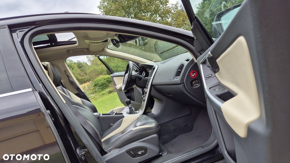 Volvo XC 60 D4 RDesign - 7