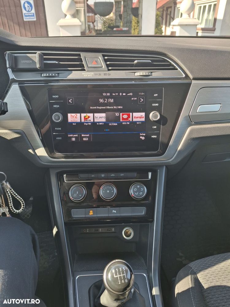 Volkswagen Touran 2.0 TDI SCR (BlueMotion Technology) Comfortline - 5