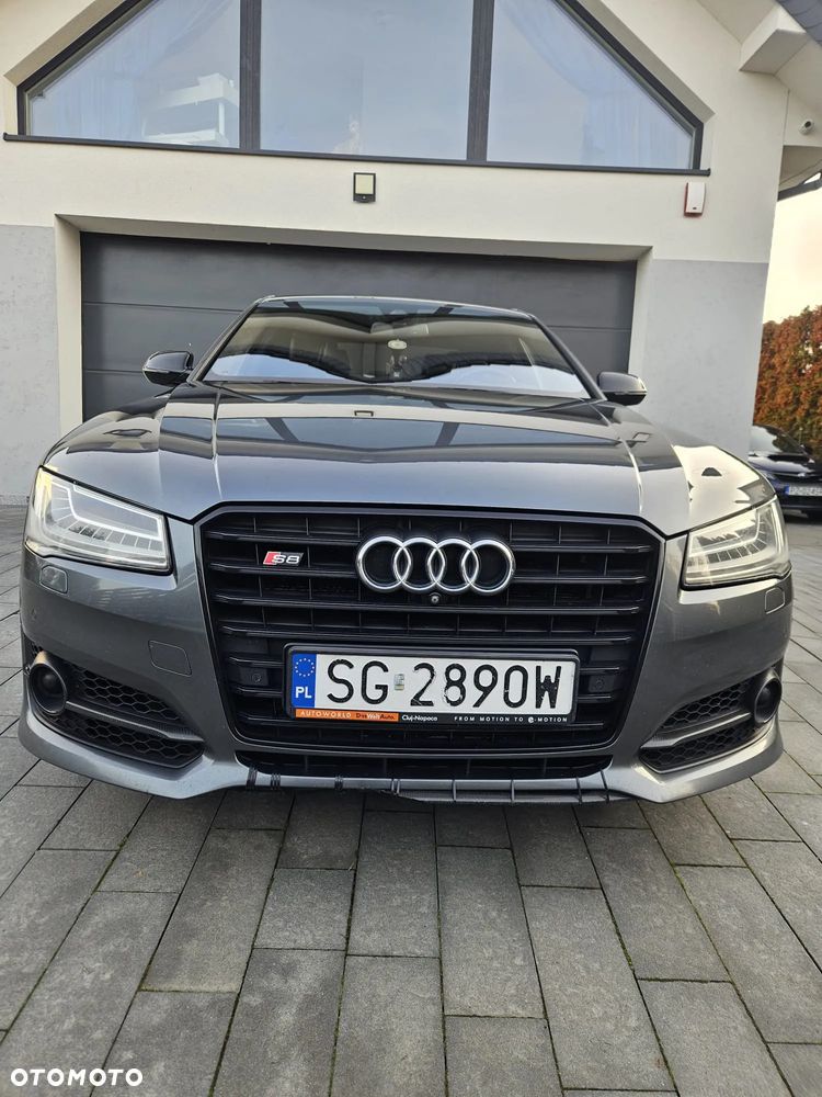 Audi S8 - 18