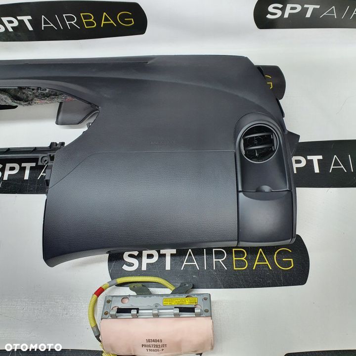 TOYOTA YARIS 2 II 3D DESKA ROZDZIELCZA KONSOLA KOKPIT PULPIT PODUSZKI AIRBAG AIR BAG PASY KIT SET - 4