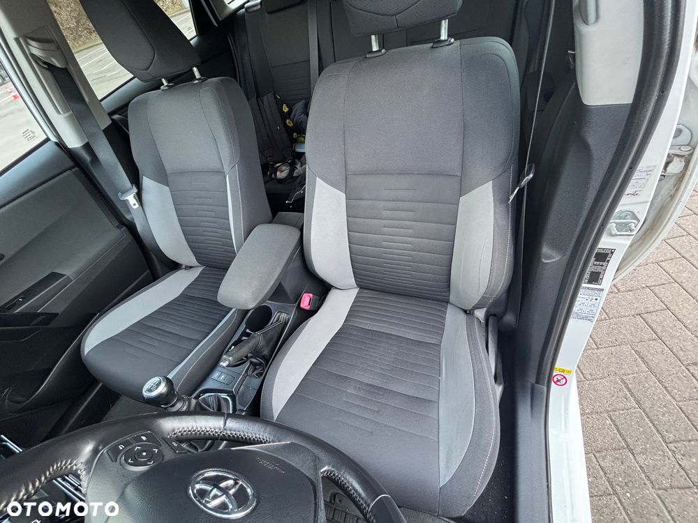 Toyota Auris 1.6 D-4D Edition-S - 17