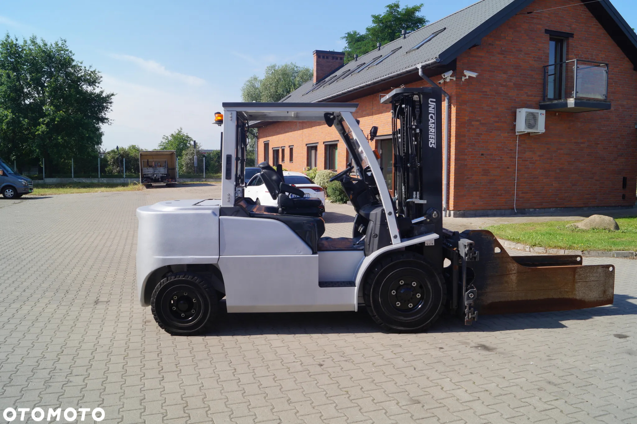 Nissan Wózek widłowy 5 tony udźwigu - 8