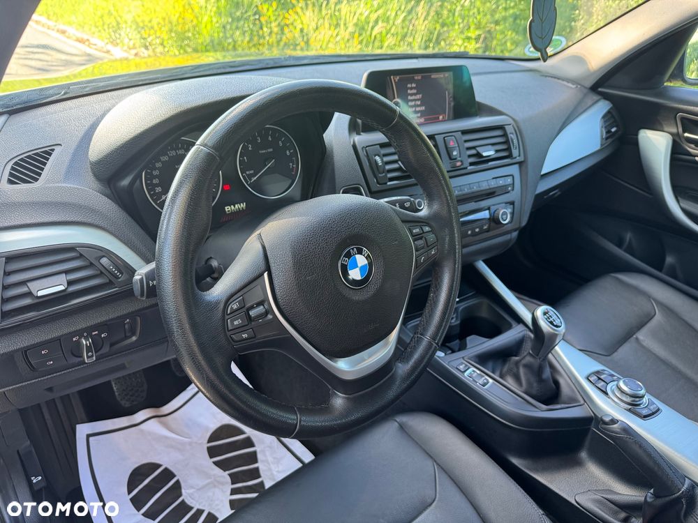BMW Seria 1 118i - 23