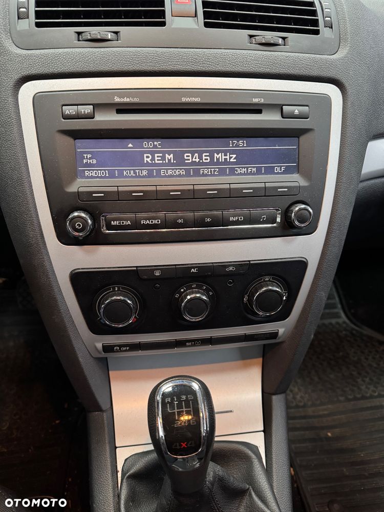 Skoda Octavia 1.6 TDI 4x4 Cross - 17