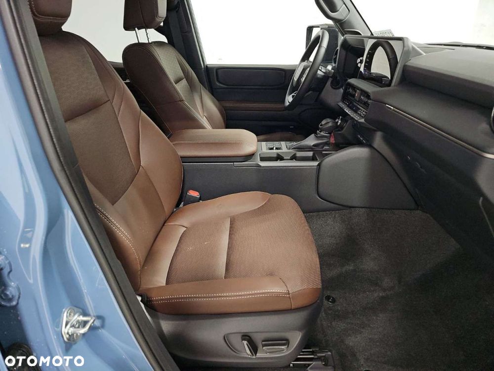 Toyota Land Cruiser - 15