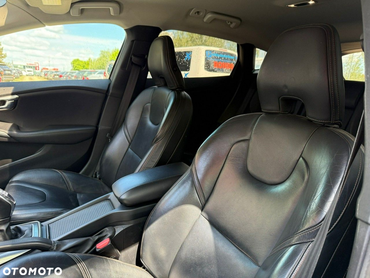 Volvo V40 Cross Country - 6