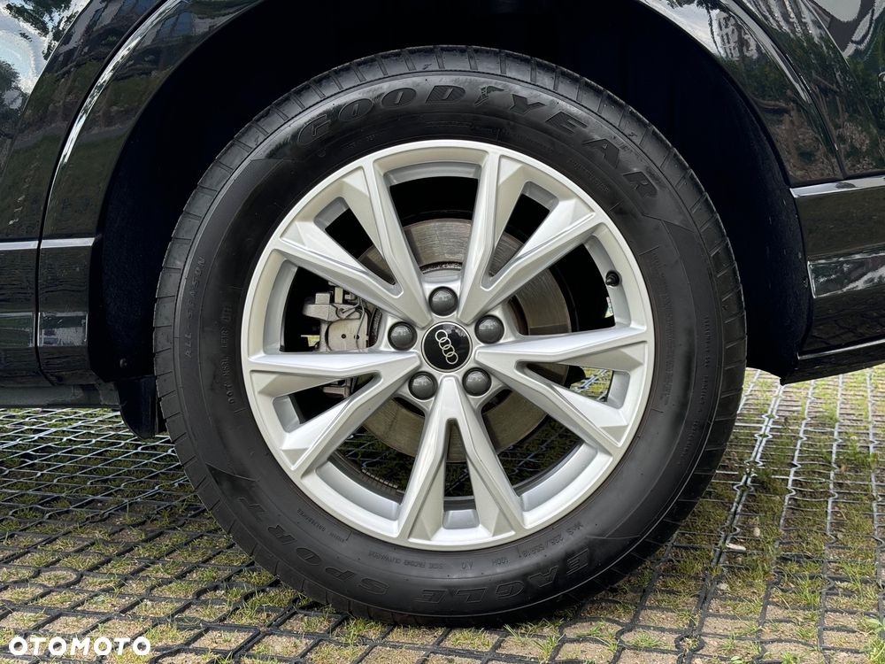 Audi Q3 - 40