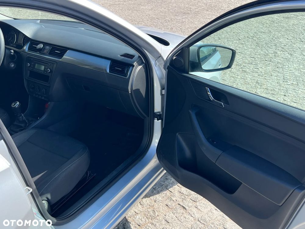 Skoda RAPID 1.6 TDI DPF Ambition - 6