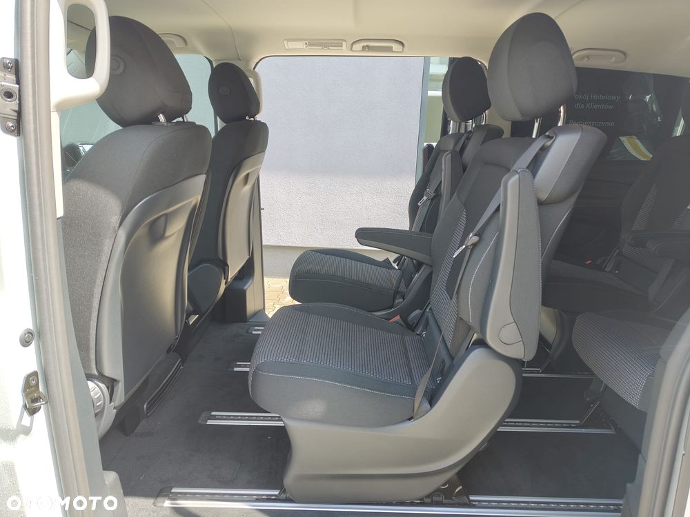 Mercedes-Benz Klasa V 220 d 9G-Tronic - 16