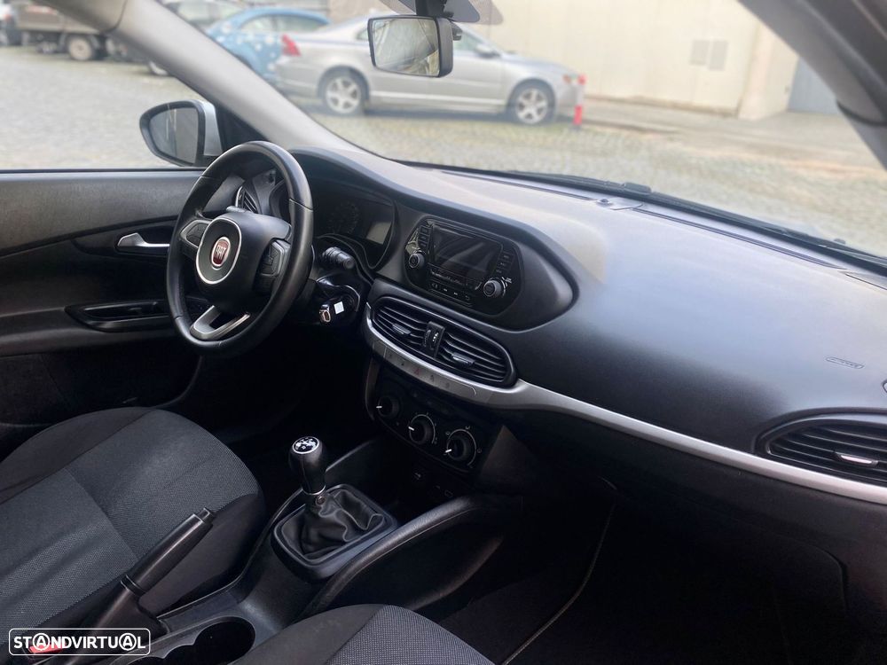 Fiat Tipo 1.3 M-Jet Easy - 26