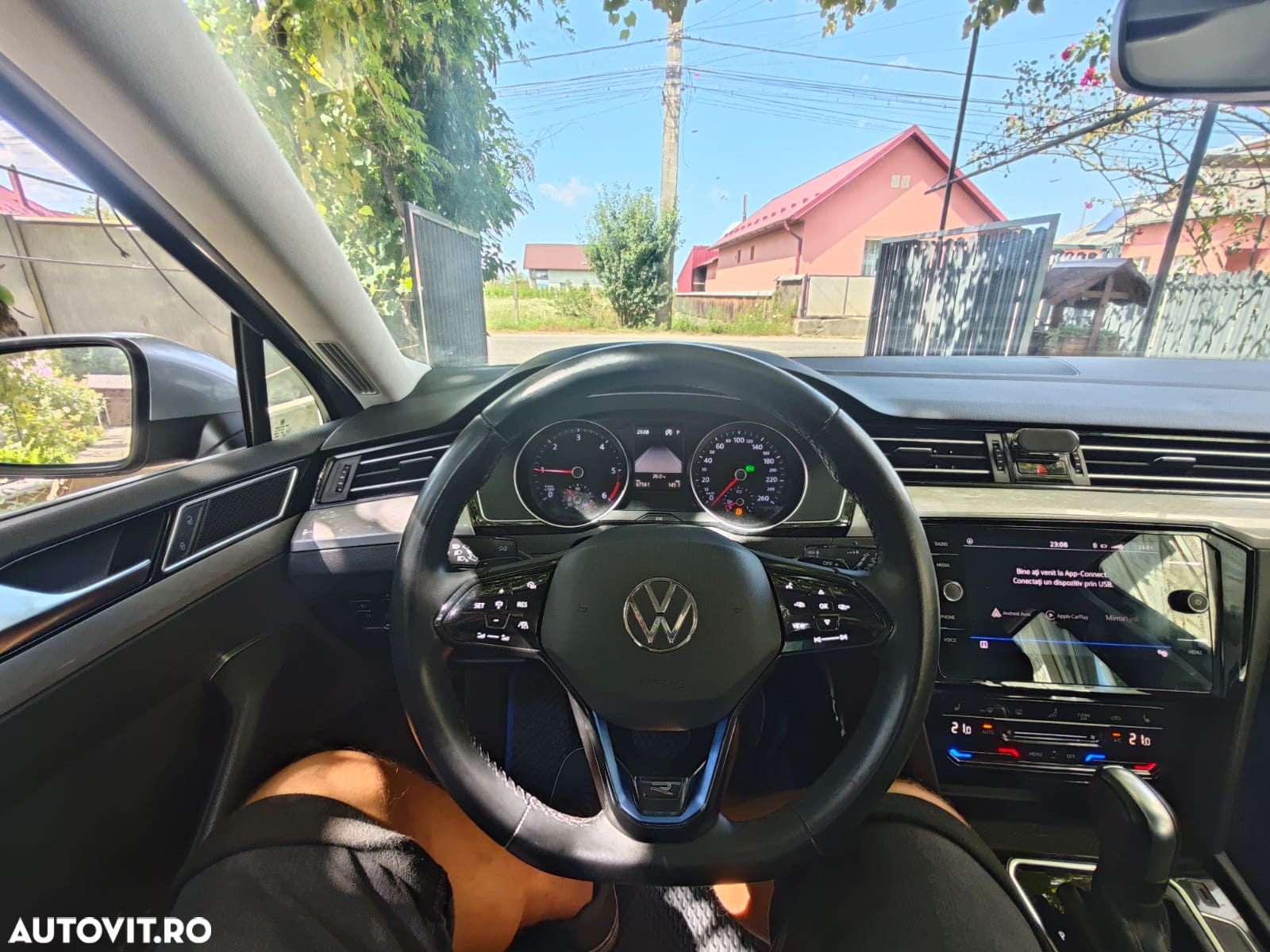 Volkswagen Passat Variant 2.0 TDI SCR DSG Business - 6