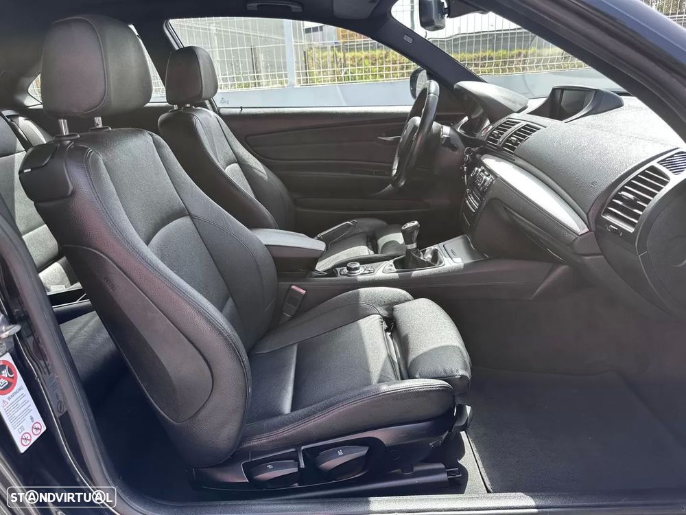 BMW 120 d Limited Edition Lifestyle c/ M Sport Pack - 43