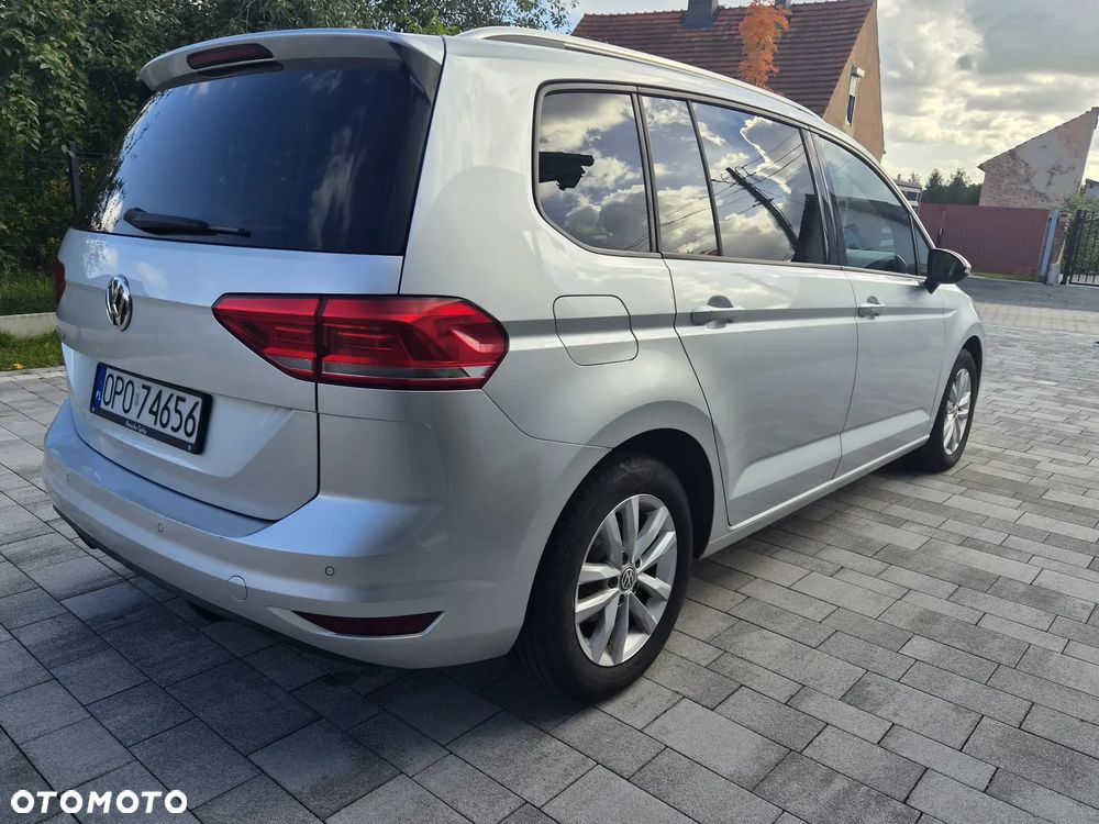 Volkswagen Touran - 7