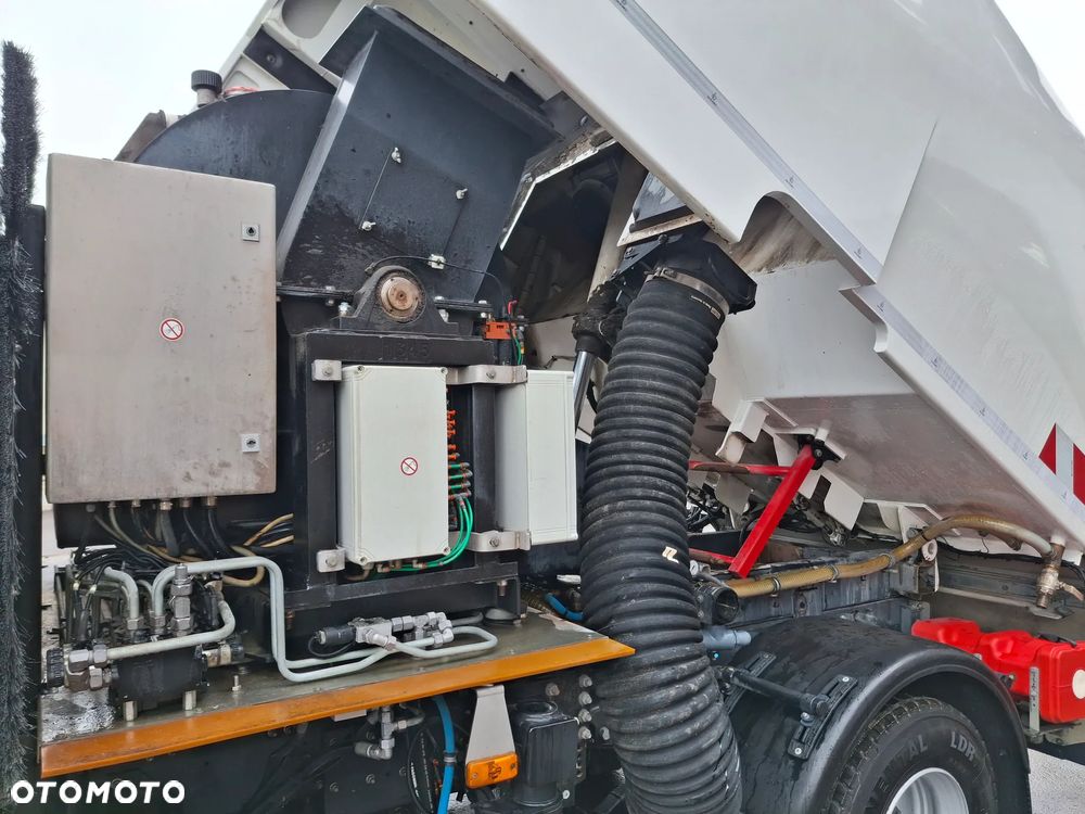 Renault D12 Midlum Zamiatarka SEMAT Zoeller FAUN Euro 6 Szczotki L/R Karcher Listwy Ciśnieniowe Mycie Jezdni PM 2.5 PM 10 2017r - 24