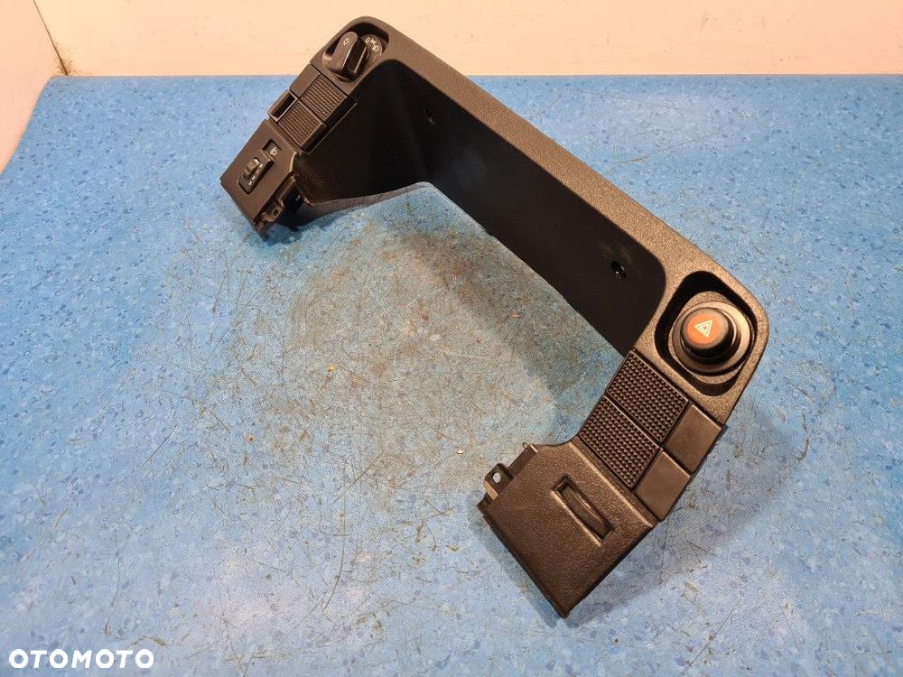 OPEL KADETT E LIFT OBUDOWA LICZNIKA 90360194 - 8