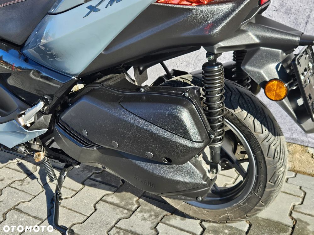 Yamaha X-max - 17