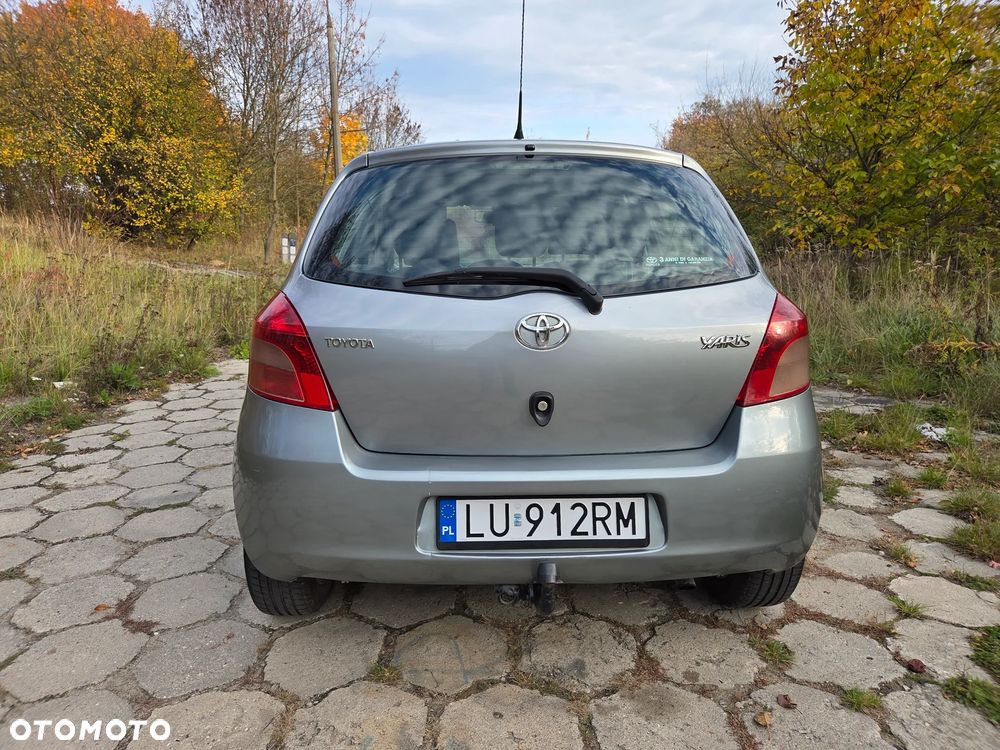 Toyota Yaris - 6