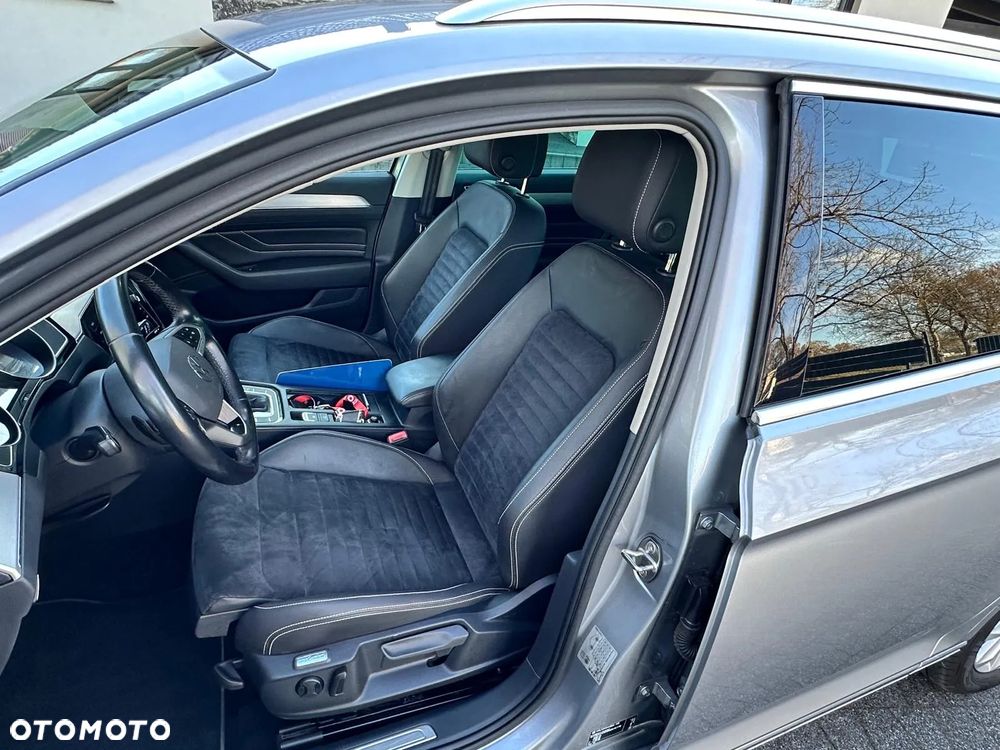 Volkswagen Passat 2.0 TDI SCR DSG Highline - 10