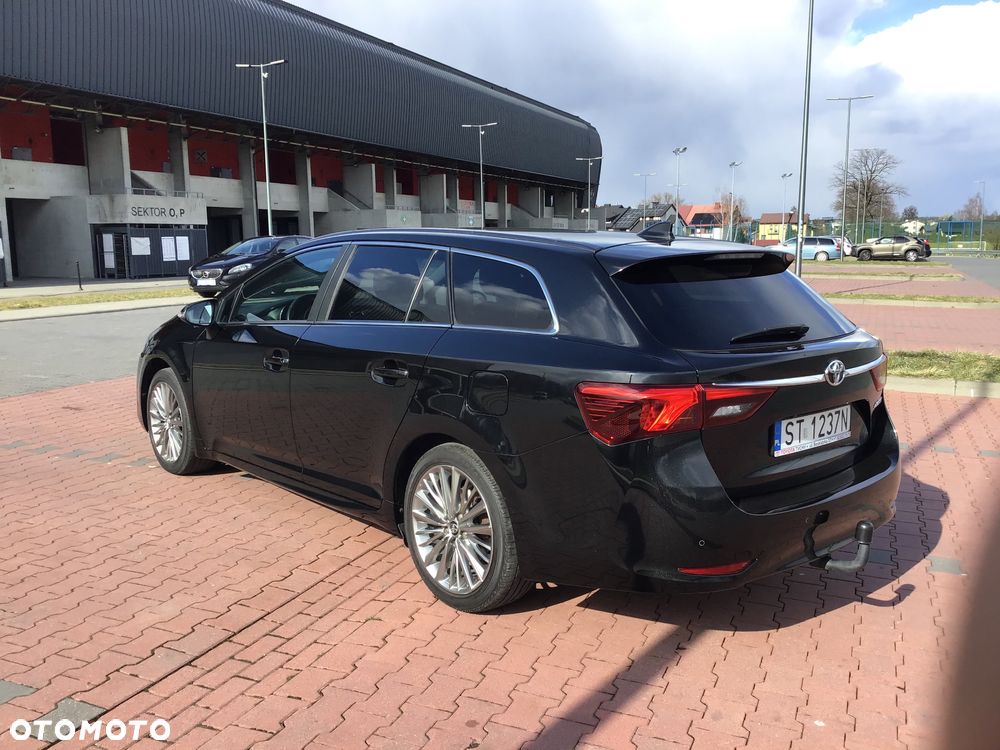 Toyota Avensis 1.8 Premium MS - 26