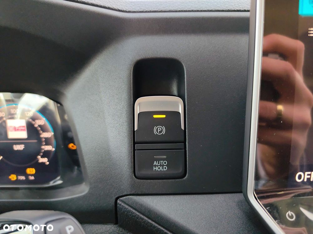 Volkswagen Crafter 35 furgon 177km Automat 3640 - 9