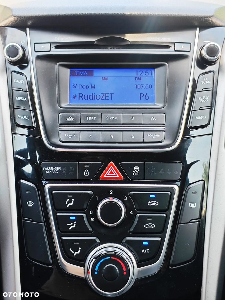 Hyundai i30 1.4 CRDi Premium - 32