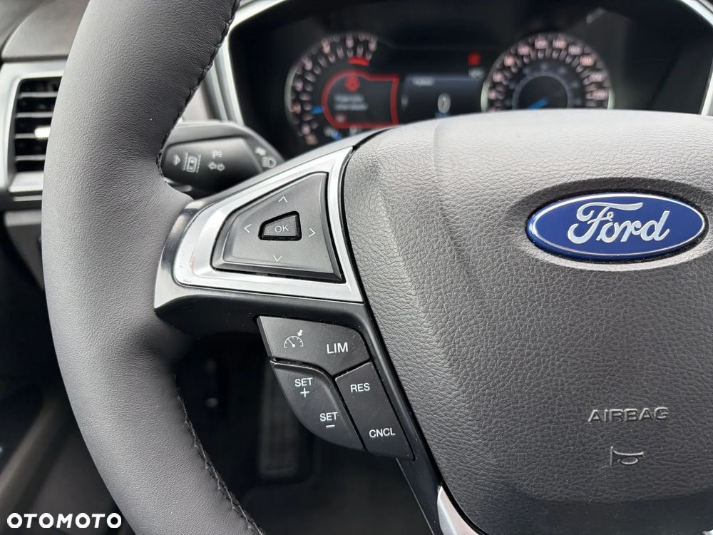 Ford Mondeo 2.0 TDCi Titanium - 17