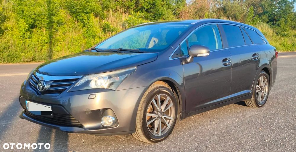 Toyota Avensis 2.0 D-4D Premium - 1