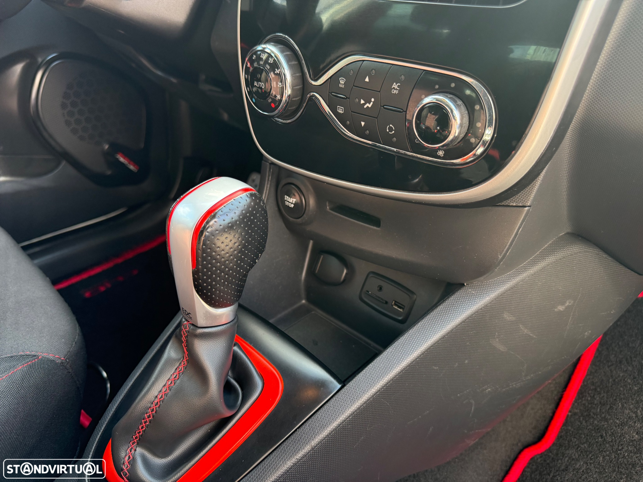 Renault Clio TCe 200 EDC Sport R.S. - 51