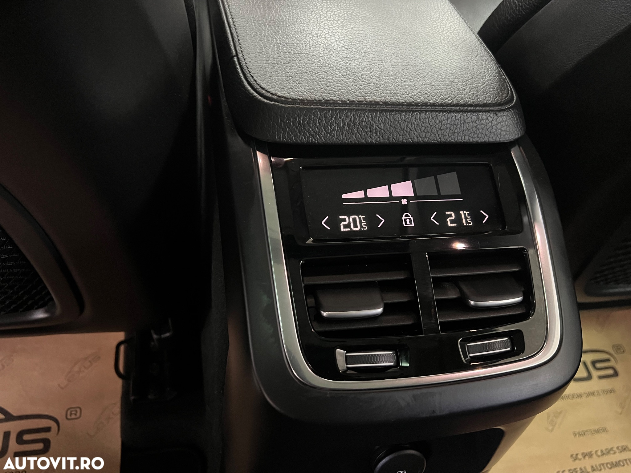 Volvo XC 90 Recharge T8 eAWD Inscription Expression - 27