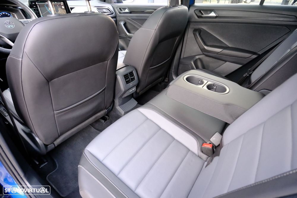 VW T-Roc 1.5 TSI Black Style DSG - 12