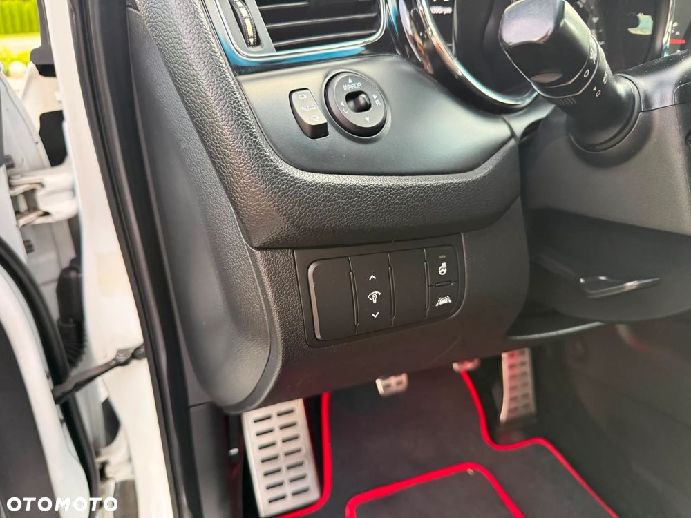 Kia ProCeed 1.6 T-GDI GT L - 22