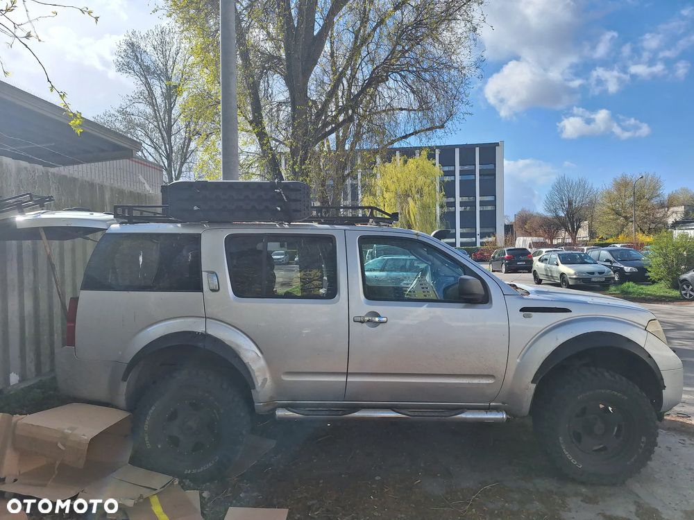 Nissan Pathfinder 2.5 DCi Comfort / XE - 3